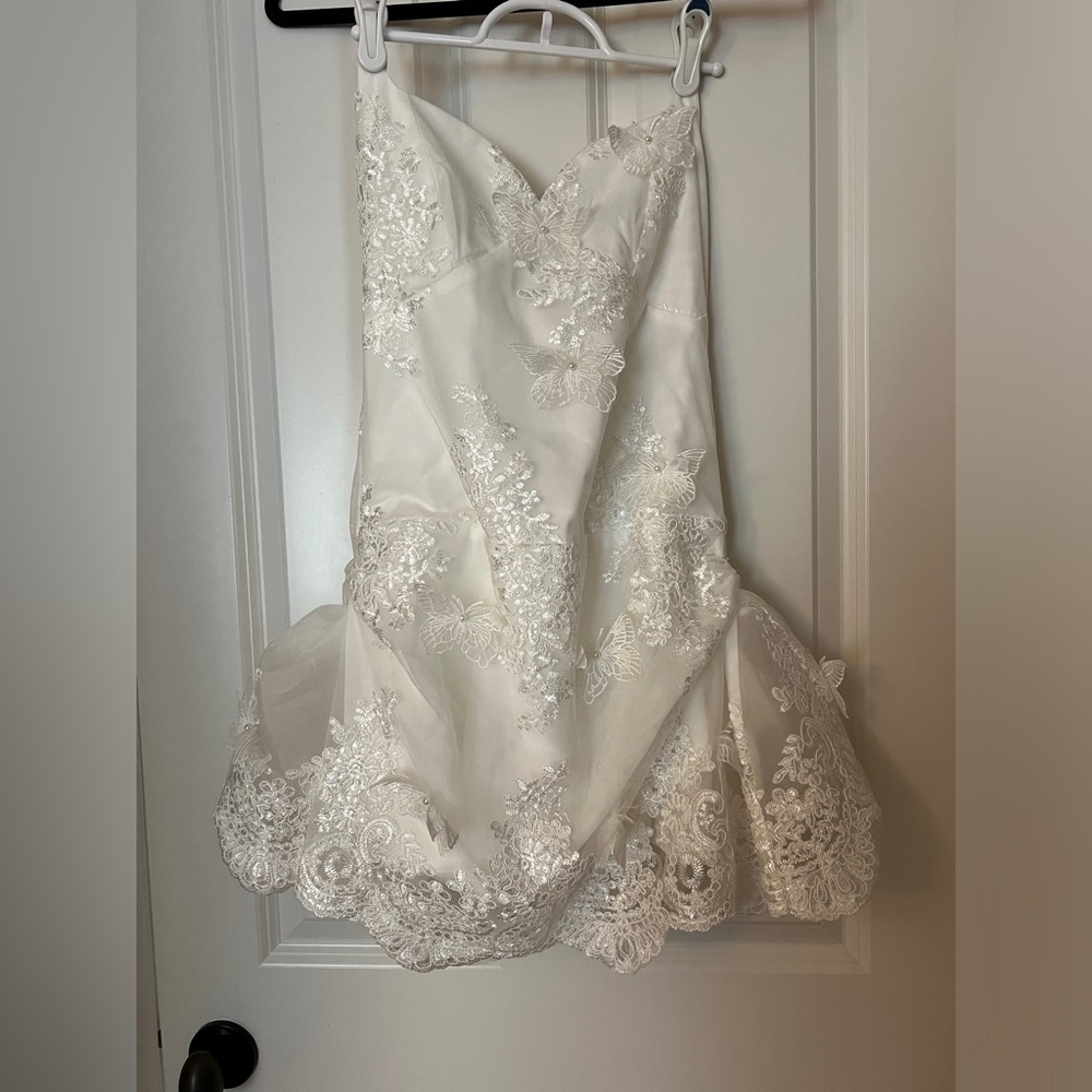 NWT Innovare Denim Elegant White Lace Dress